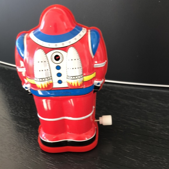 Fun Schylling Wind Up Robot - Picture 3 of 7